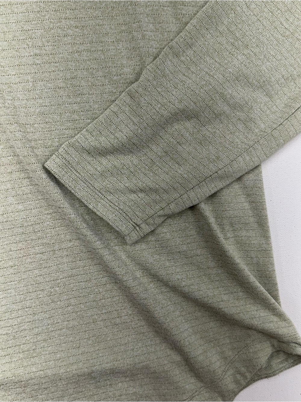 Lululemon License To Train Long Sleeve Shirt Mens XL Green Curve Hem Athletic - Picture 5 of 8